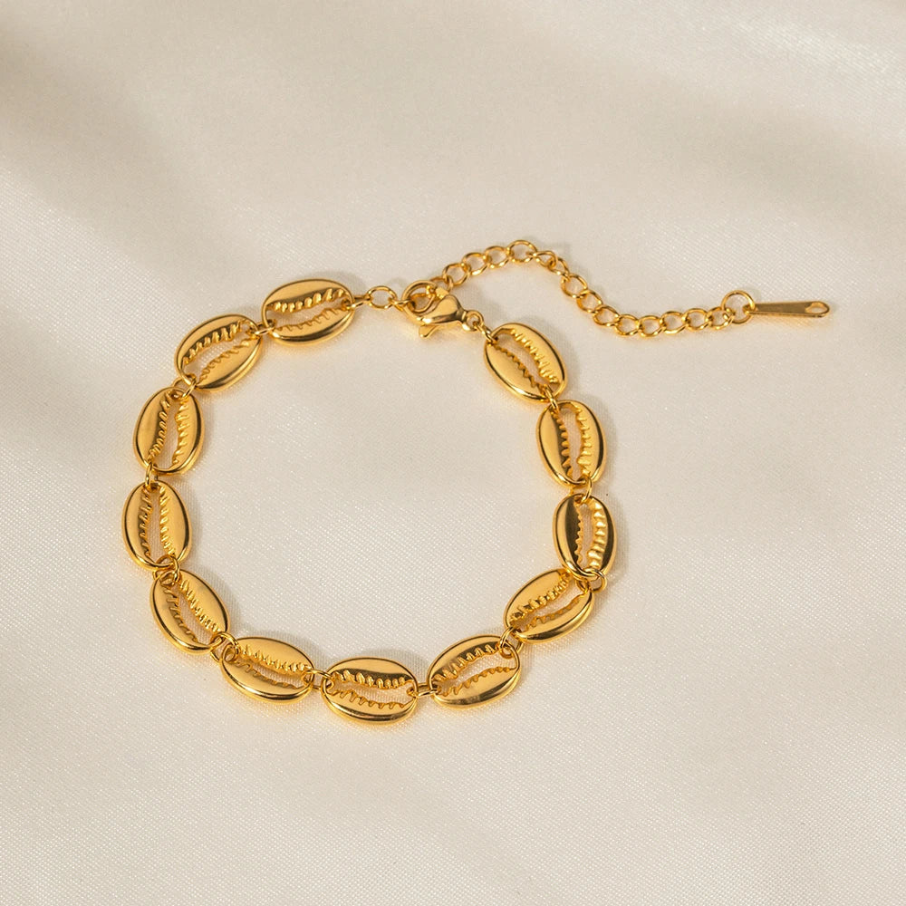 Pulseira Feminina Concha em Aço Inoxidável Banhado a Ouro 18k
