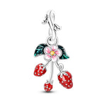 Berloque Morango Floral em Prata 925